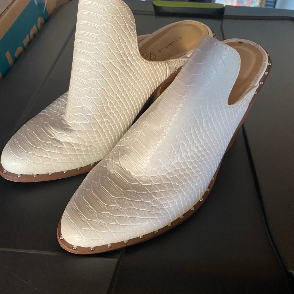 Chinese Laundry White Croc Slip On Mules